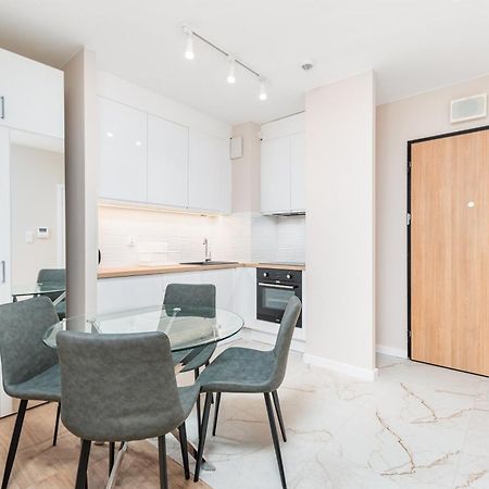 Wiktoryn 6 By Homeprime Warsaw Ngoại thất bức ảnh